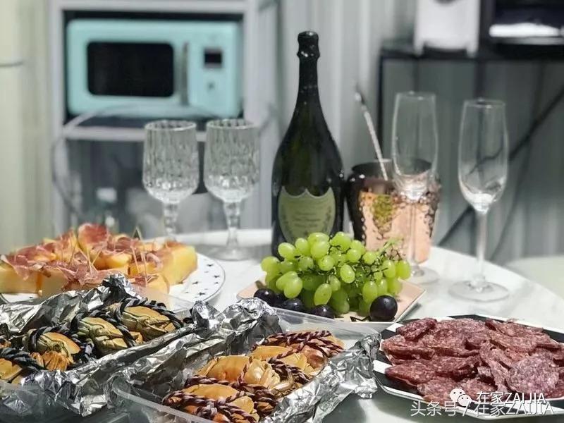 有衣帽间榻榻米的卧室,7平米榻榻米衣帽间