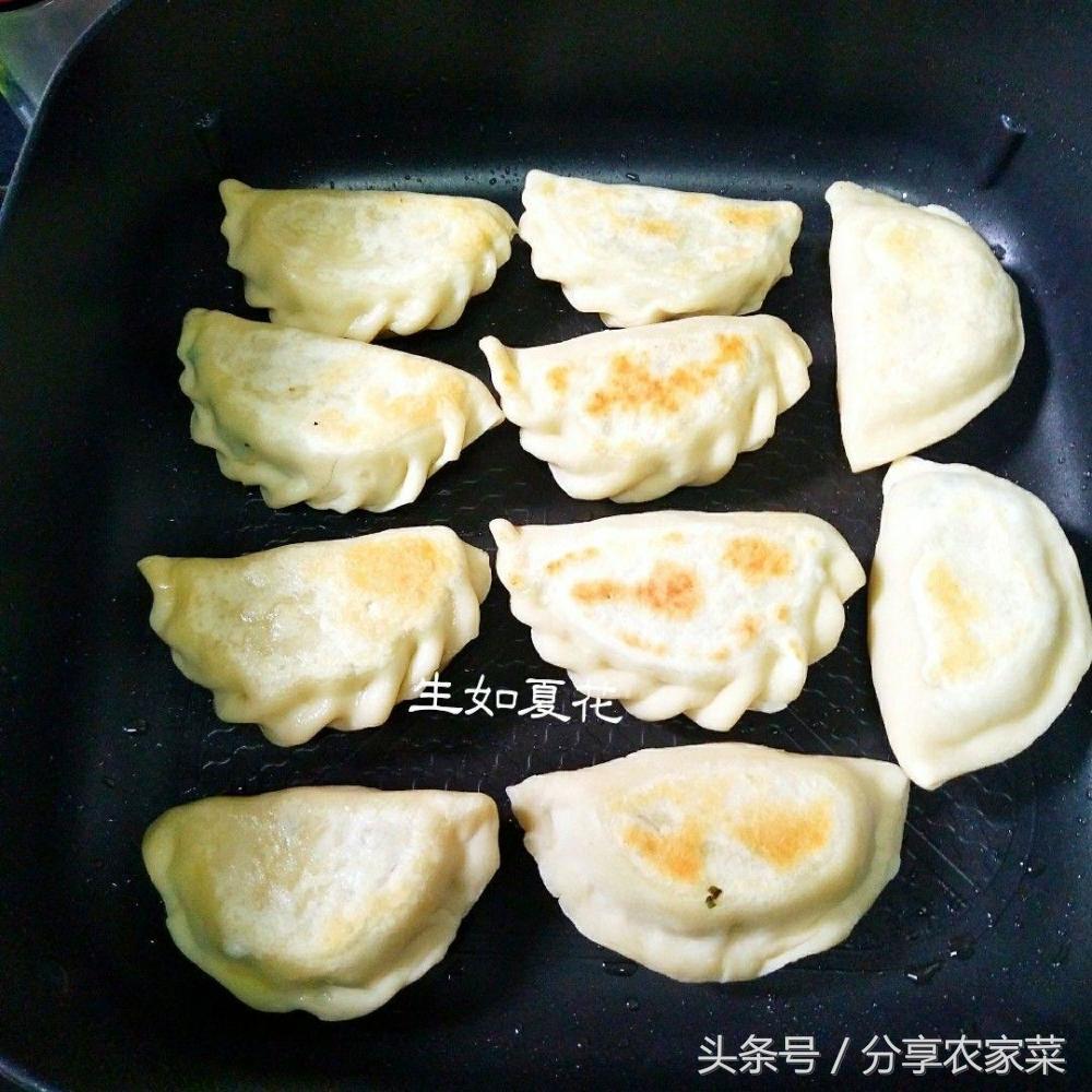 蔬菜馅出水补救办法,菜馅出水怎么处理