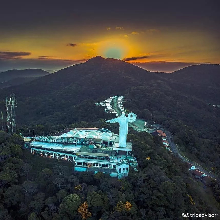 必去的十大海滩,全球最美的六大海滩