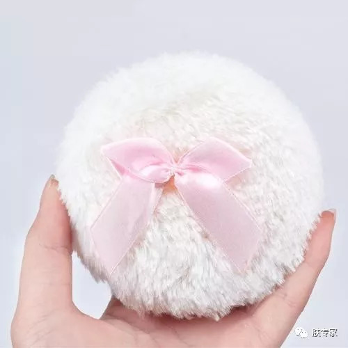 干皮粉底液轻薄上妆技巧,干皮粉底液正确上妆方法