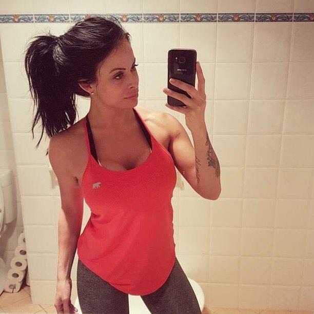 减肥把胸减没了？早做这几个动作拯救它吧