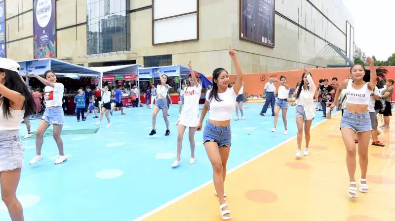 广元女皇美食嘉年华,挡不住的诱惑美食