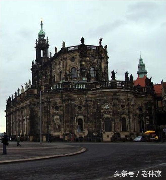 公益、毒枭、足球、电影——“老伴旅”分享“壮游者”四个好故事