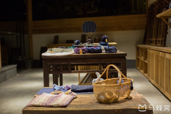 六小爷,六小爷唱的歌