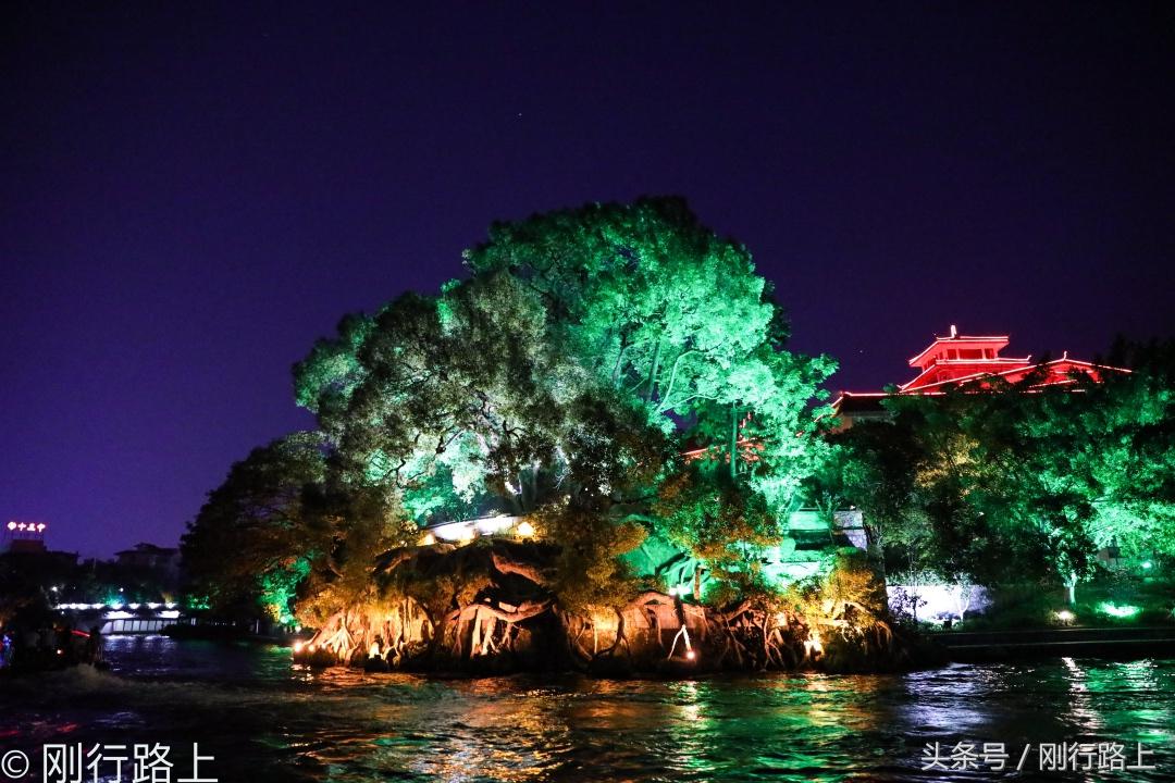 桂林两江四湖为何成为游客抵达桂林的必玩项目的真正原因