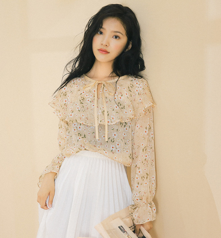 早春减龄碎花衬衣,时尚休闲减龄小众款白衬衫