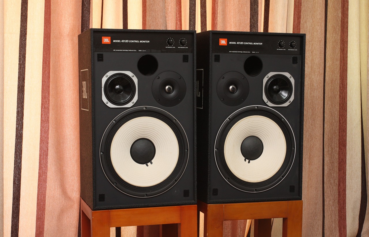 十万级别音响,jbl4338音箱测评