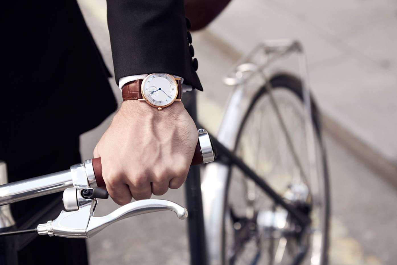 一两千块顶级复刻表值不值得入手,复刻表到底值不值得入手