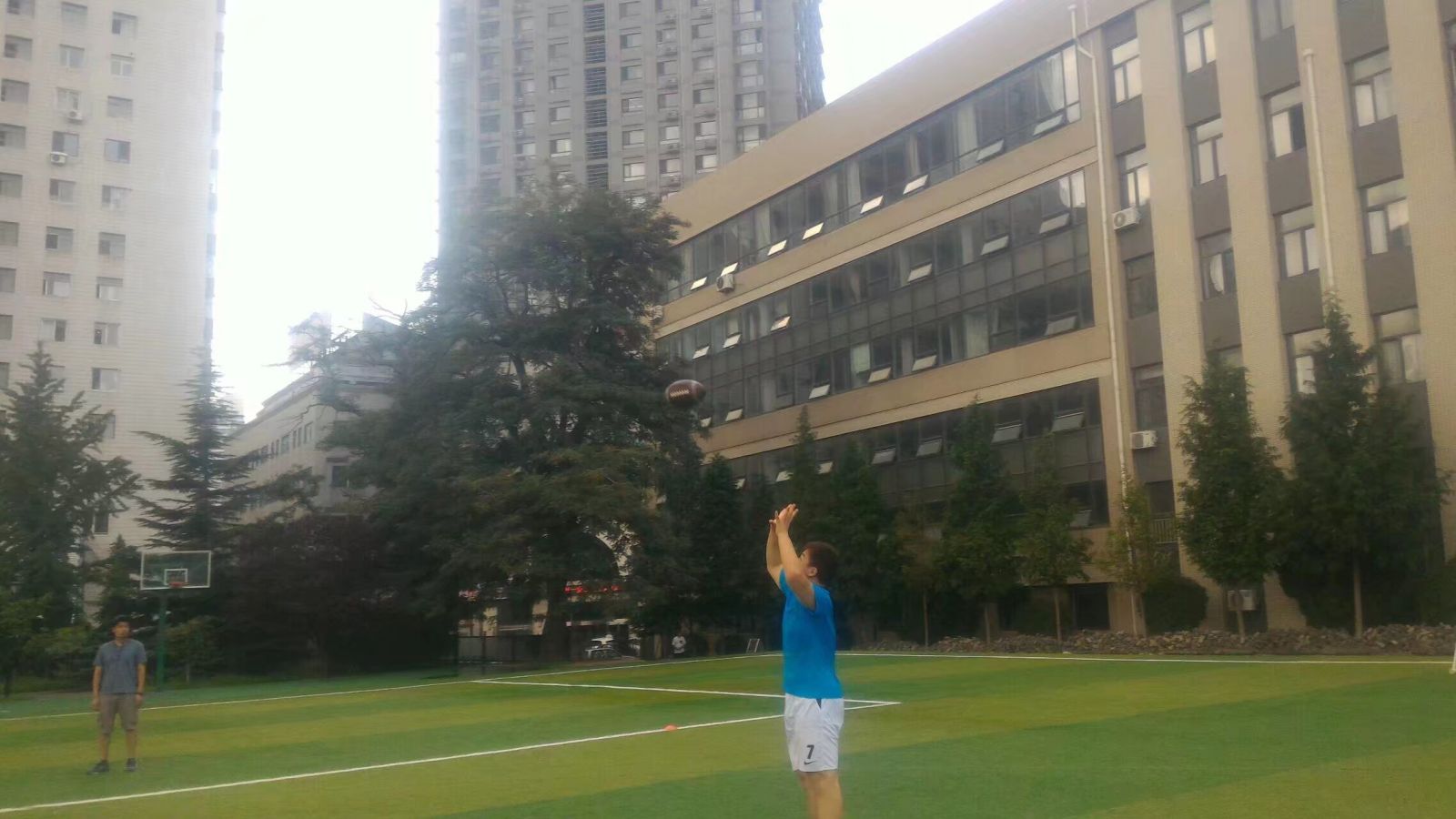 薛宇泓阳：我在高中打腰旗