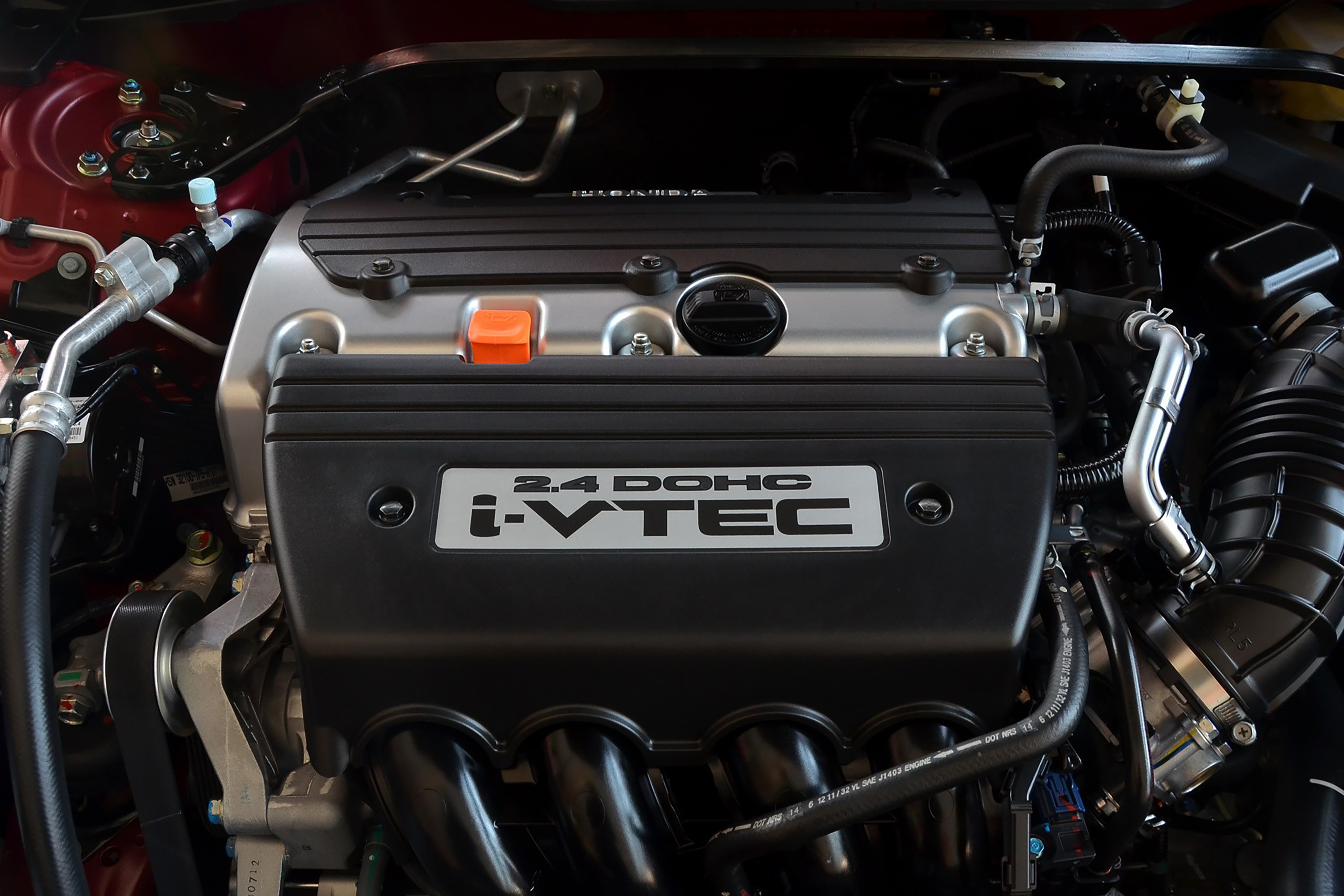 二手思铂睿和皇冠哪个更值得买,17年思铂睿2.0二手多少钱