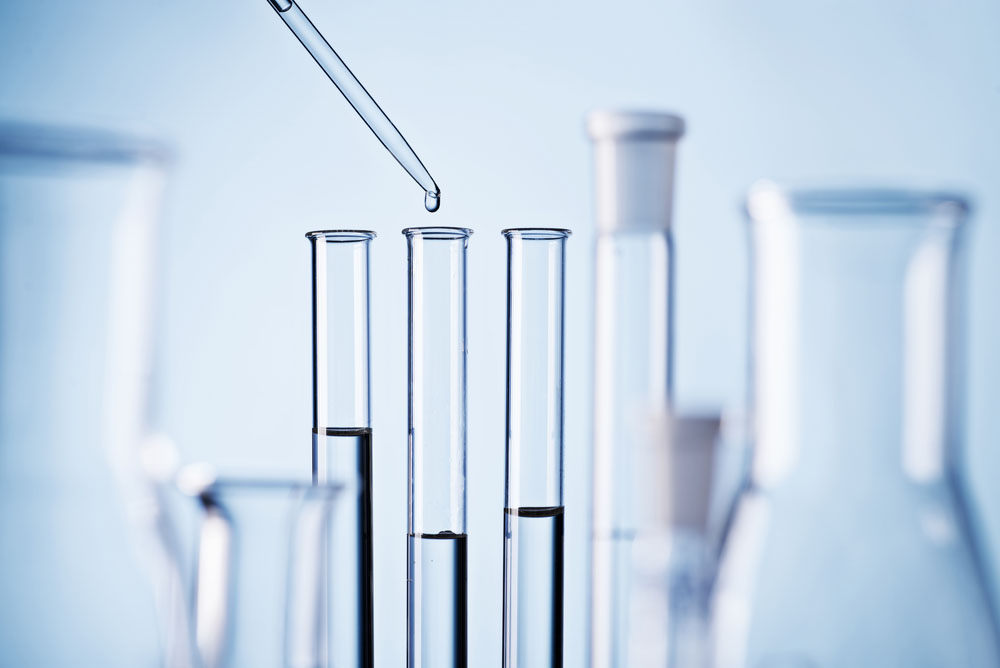 安瓶精华油和安瓶精华液怎么用,安瓶精华可以和其他精华一起用吗