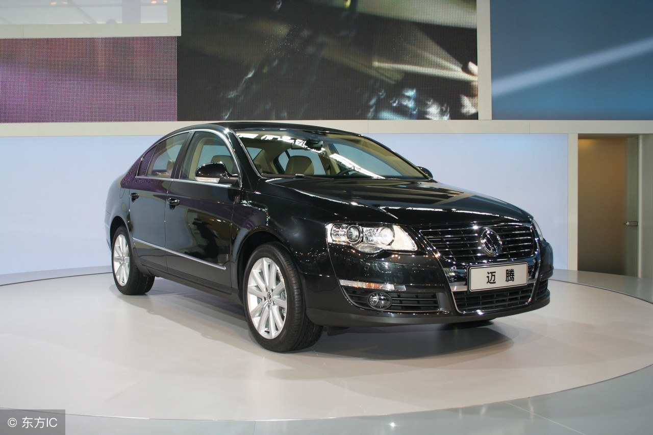 13年迈腾1.8t豪华版现在值得买吗,17年迈腾1.8t豪华版二手车多少钱