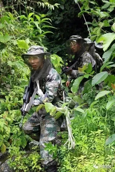 西藏墨脱军人的照片,西藏军人真实照片