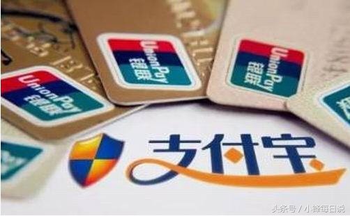 比起跪爬、互扇耳光、喝厕所水,阿里的裸奔是病态还是企业文化