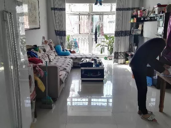 石河子精装修房出售,石河子房源三室一厅