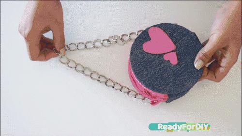 旧的t恤不要丢剪一下就很时尚,如何利用旧t恤变废为宝简单版