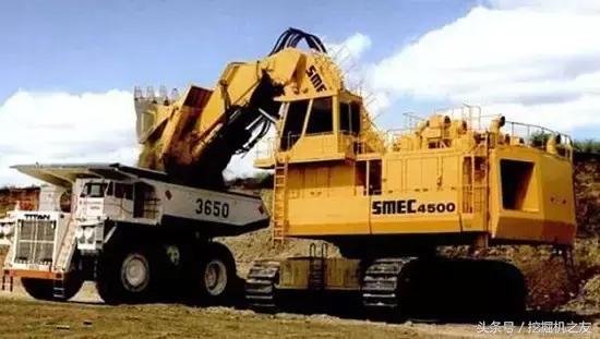 世界上最大的液压挖掘机,全球最大液压挖掘机