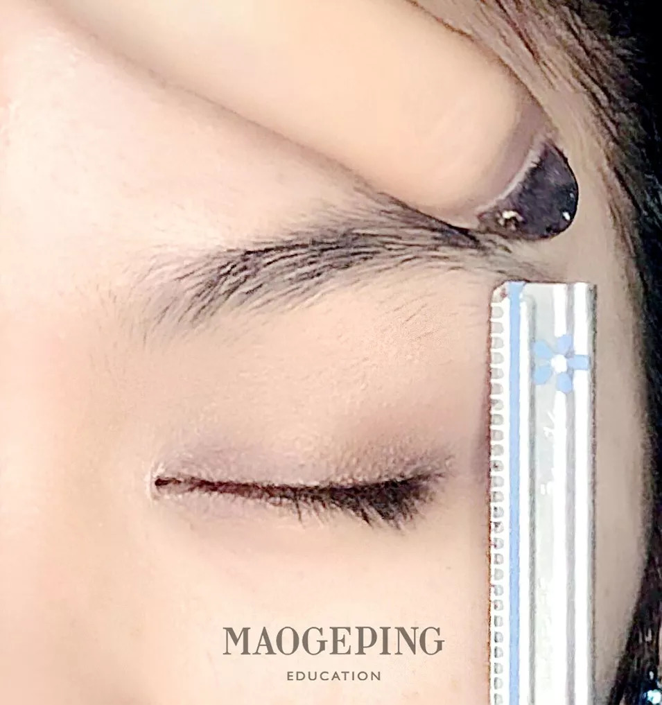 修眉画眉的正确方法,新手画眉修眉最简单方法