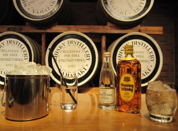 TVB、美剧里，用来显示B格的各种红方、黑方究竟是什么玩意儿？