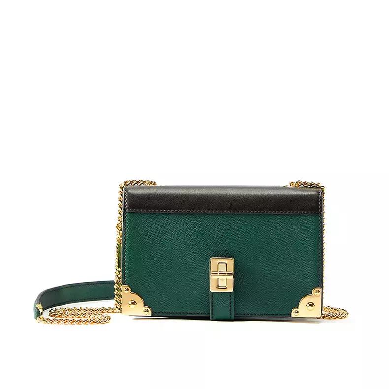 拿包包的礼仪,出门必不可少包包