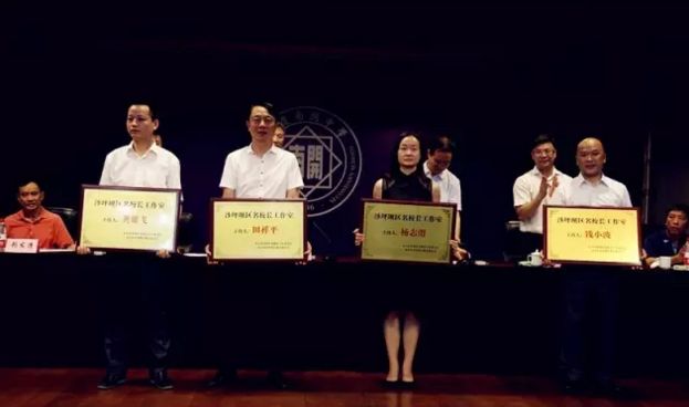 不负青春不负韶华砥砺前行,不负青春砥砺前行不负韶华