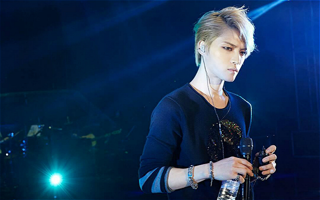 粉丝送*裤内**，高达2000条，金在中到底经历了什么？