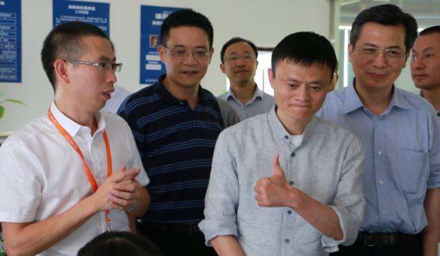 为什么农村电商真正做成功的很少,未来的农村电商将会如何发展起来