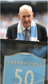 在一家公司工作6年能说明什么,在一家俱乐部效力十年多吗