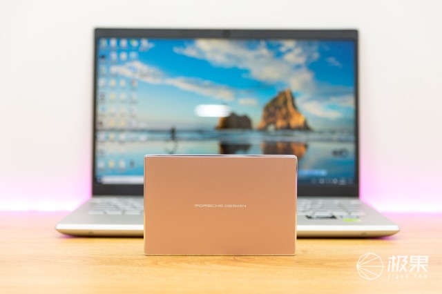 精致纤薄、高效稳定，LaCie保时捷设计2TB移动硬盘测评