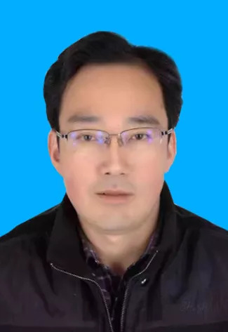 青海省唯一的特级教师,首届全国十杰教师