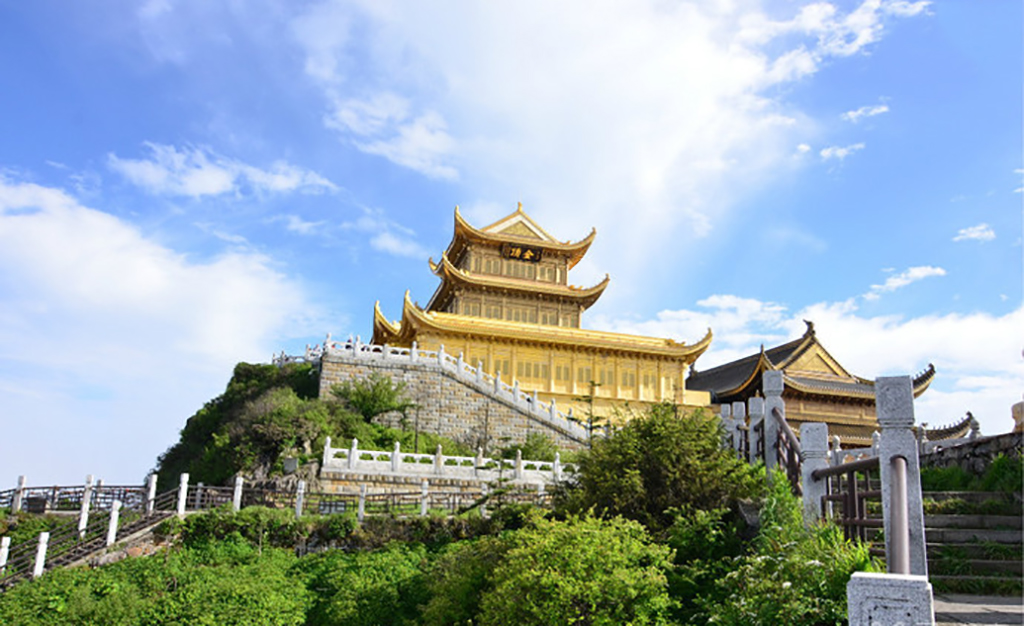 峨眉山观后感,乐山峨眉山金顶旅游攻略