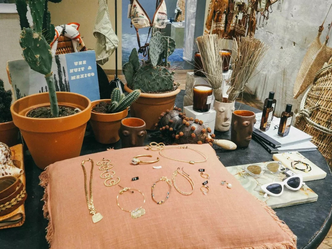 荷兰旅游购物推荐,逛荷兰奢侈品折扣店