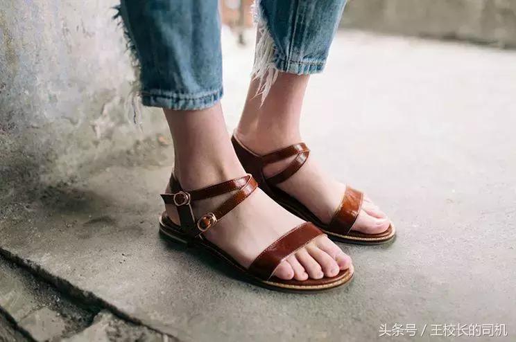 淘宝女士鞋子夏天,夏天在淘宝上卖什么比较好