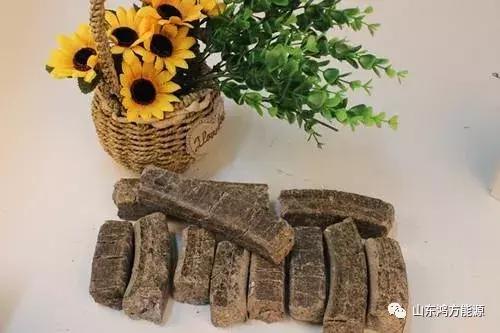 怎么选择生物质颗粒,生物质燃料颗粒和压块