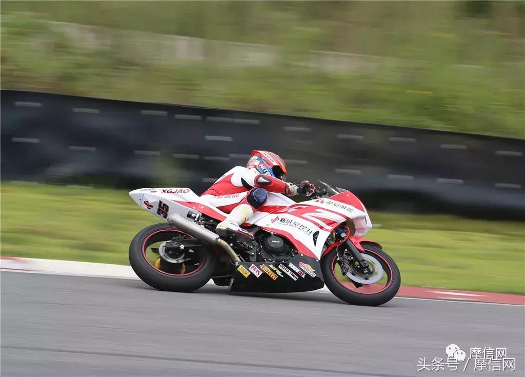 再创佳绩！新感觉自主双缸250CC赛车征战CRRC（贵阳站）