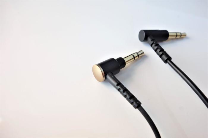 索尼有没有不入耳式蓝牙耳机,索尼还生产随身听吗