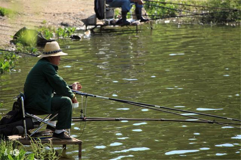 细线怎么遛大鱼,小钩细线遛大鱼是真的吗