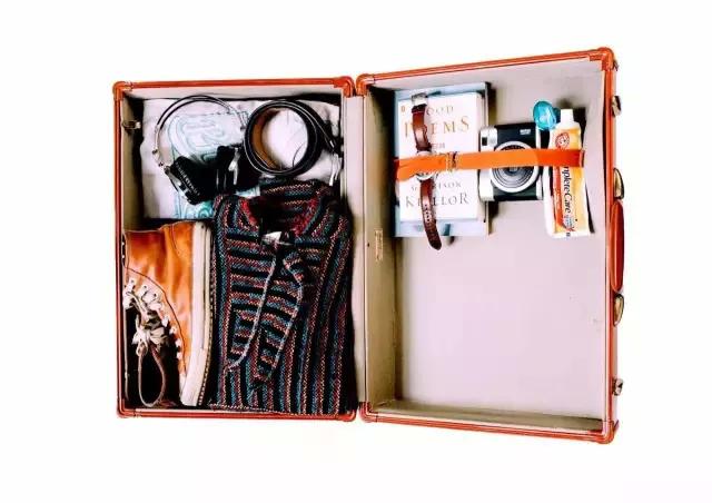 托运行李里面东西丢了,托运行李丢了找谁