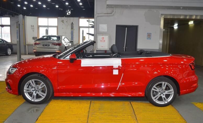 撩妹敞篷小跑,7秒破百,高逼格的豪华品牌,28万起