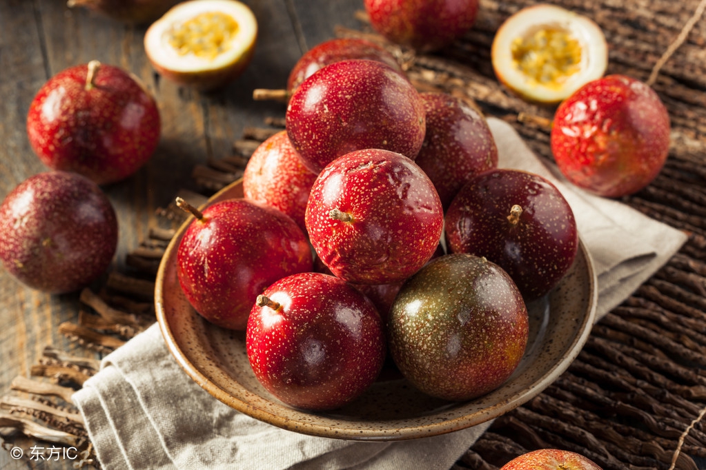 *鸡叫**蛋果，又叫爱情果，酸酸甜甜，农家夏日解暑必备