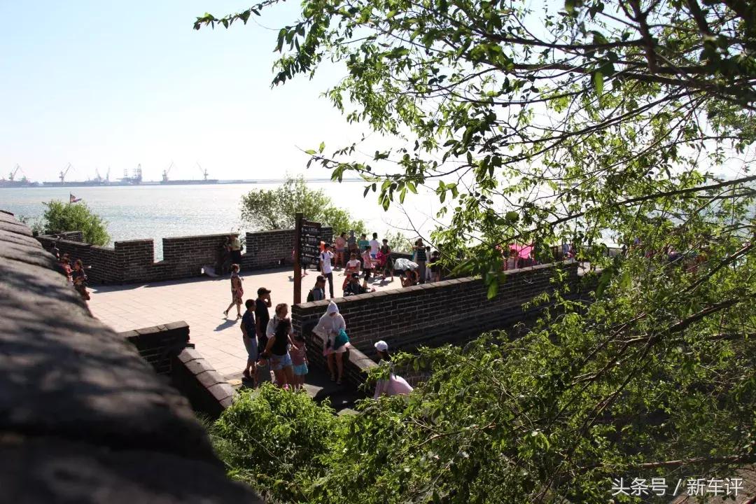 这座长城起源的城市，如今成了有钱人的后花园