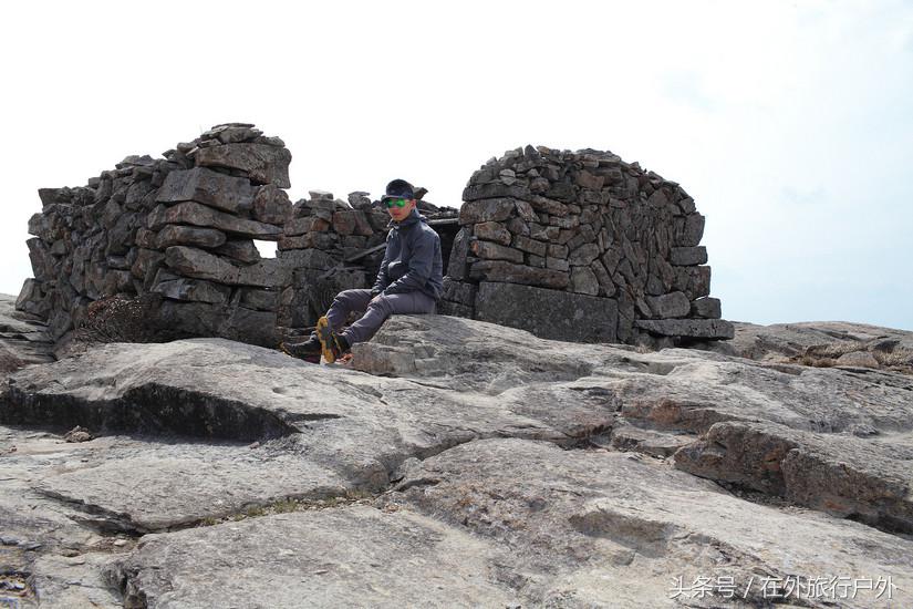 将轻量化进行到底——20L背包的千八雪地露营