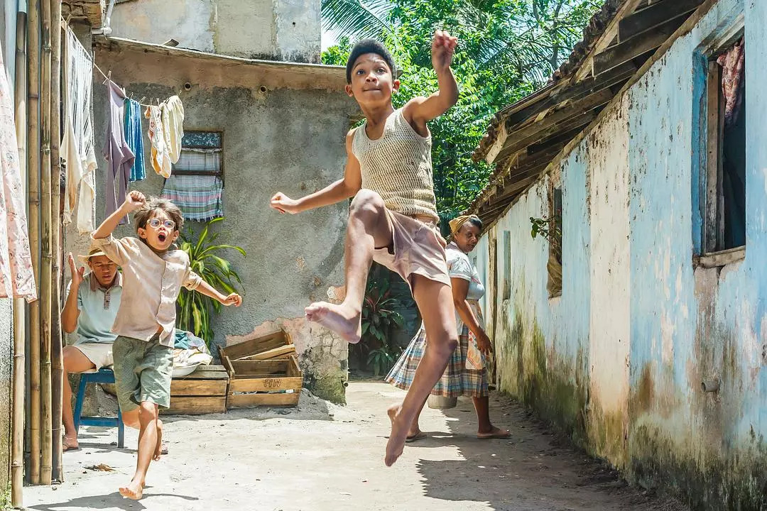从贫民窟逆袭足球队,从贫民窟到篮球巨星