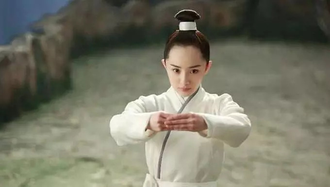 修理发际线男士,男生要不要修发际线