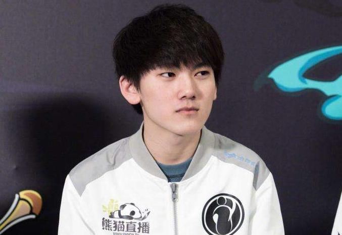 smlz被哪支队伍拉扯没了 (smlz最新赛后采访)