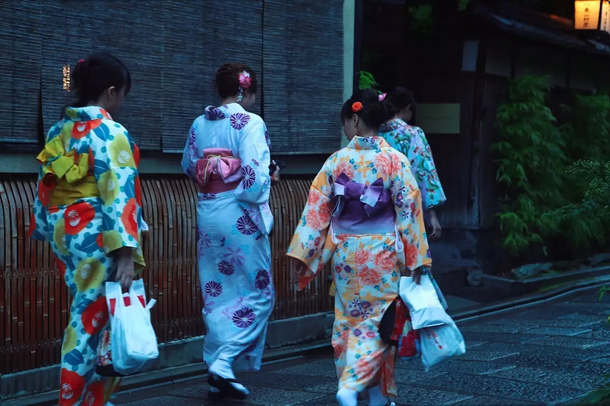 生活在别处~高冷文青携呆萌侄子游日本（攻略篇）