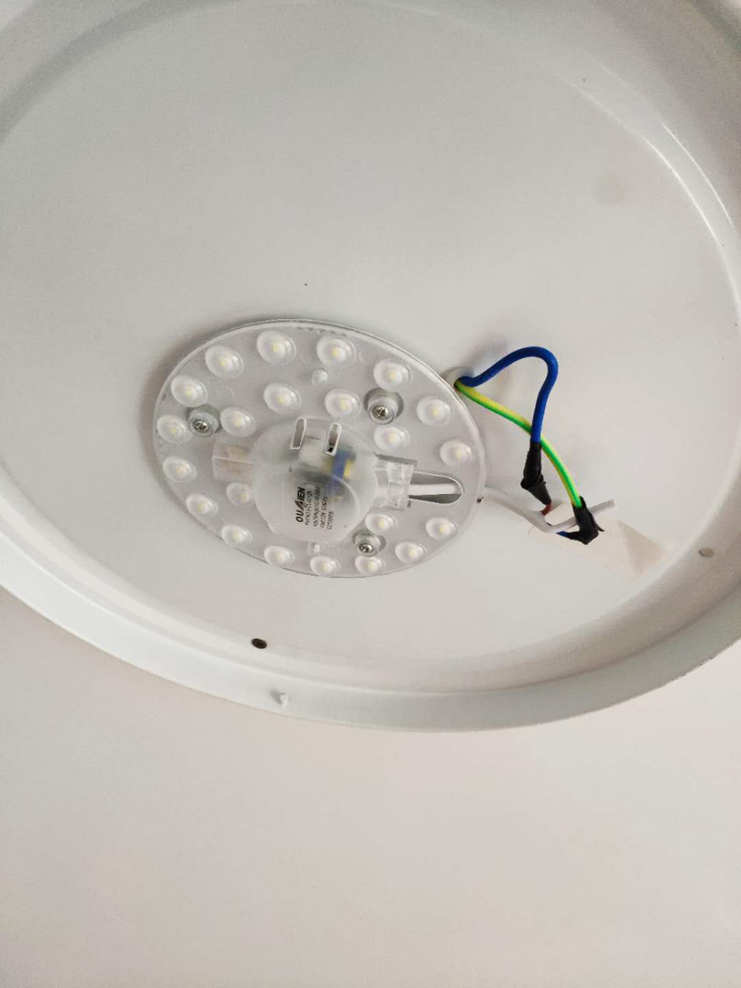 卧室灯led遥控,卧室led吸顶灯改声控