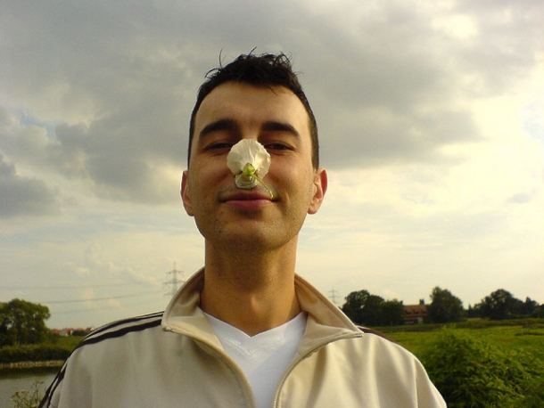 放屁除臭消声,放屁响声大怎么办