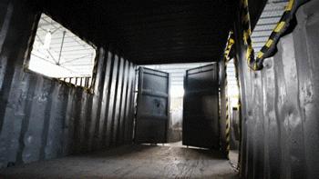 真人吃鸡海滩战斗,吃鸡真人版真实场地