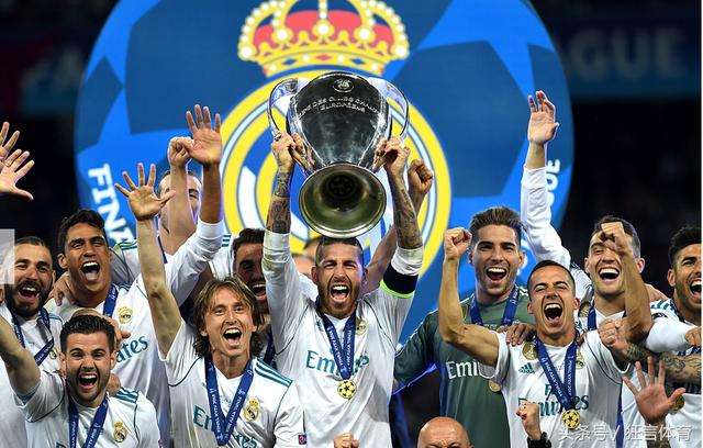 fconline和实况fifa哪个好玩,电脑版实况2020和fifa20哪个好